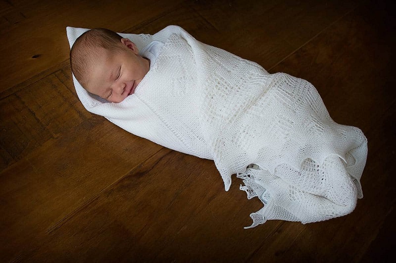 Wrapping your Baby with Baby Shawls from Mothercare in KSA