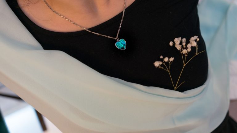 5 Timeless Jewelry Pieces to Start A Capsule Wardrobe