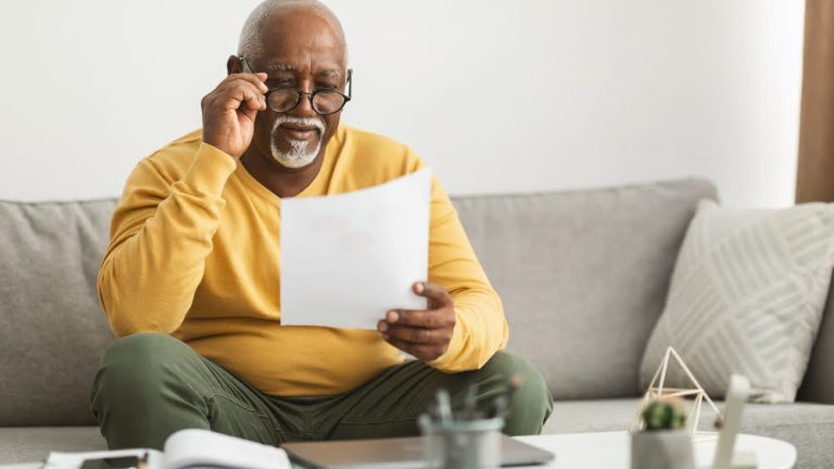 Your Roadmap to Medicare Advantage Plans: Comparing Options for 2025